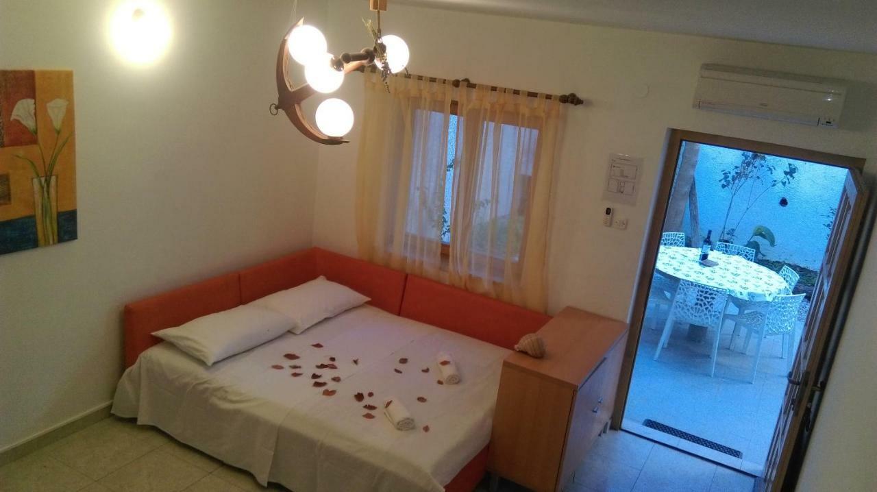 Apartman Restovic Bol Kültér fotó