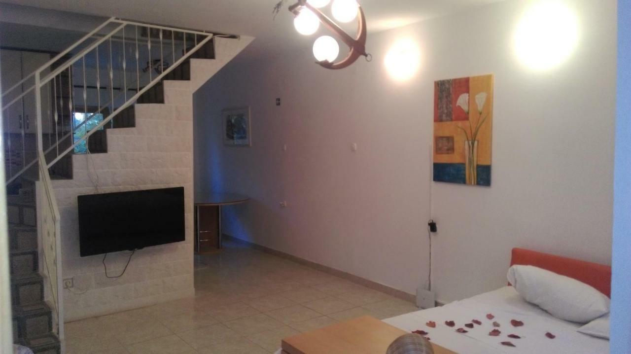 Apartman Restovic Bol Kültér fotó